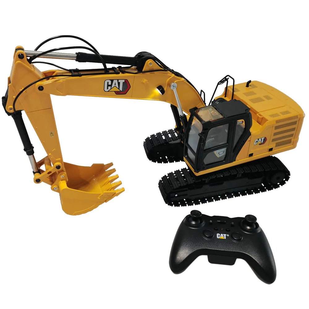 Diecast Masters 1:16 Cat® 320 Radio Control Excavator with 3 Attachments Diecast Model with Remote