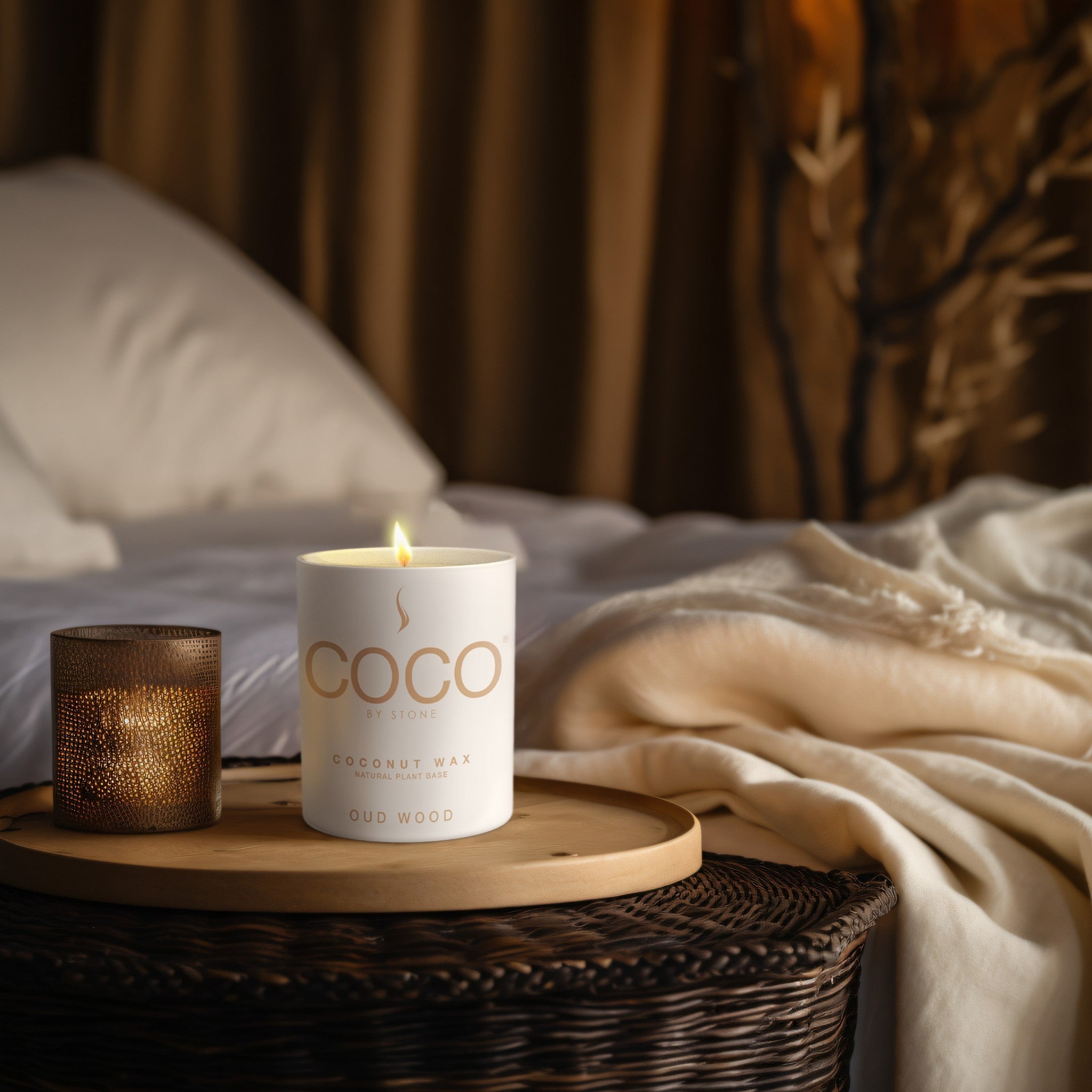 Oud Wood Natural Coconut Apricot Wax Candle
