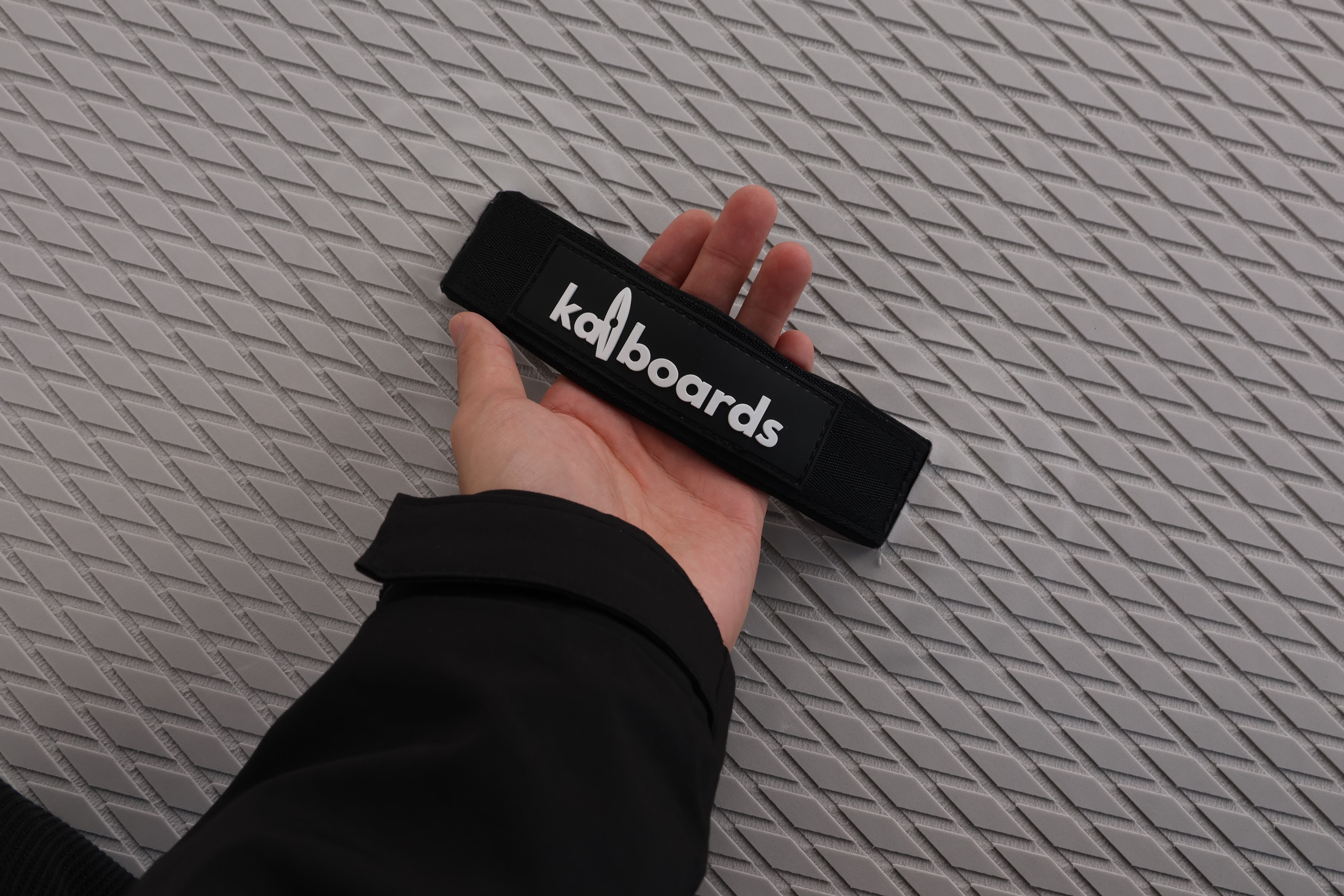 Kai Boards The Hibiscus 10’6 Inflatable SUP Paddle Board Set - Pink