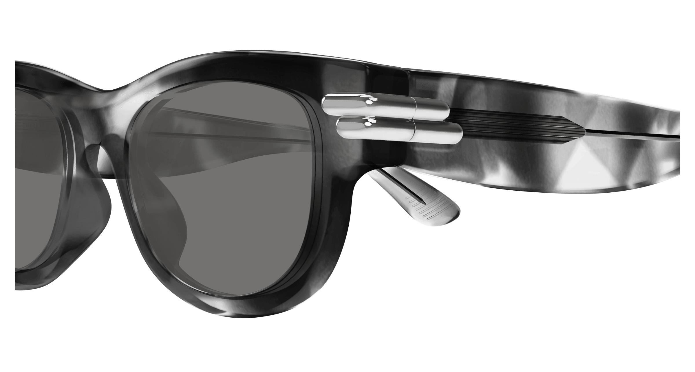 Bottega Veneta Sunglasses BV1323SK-002