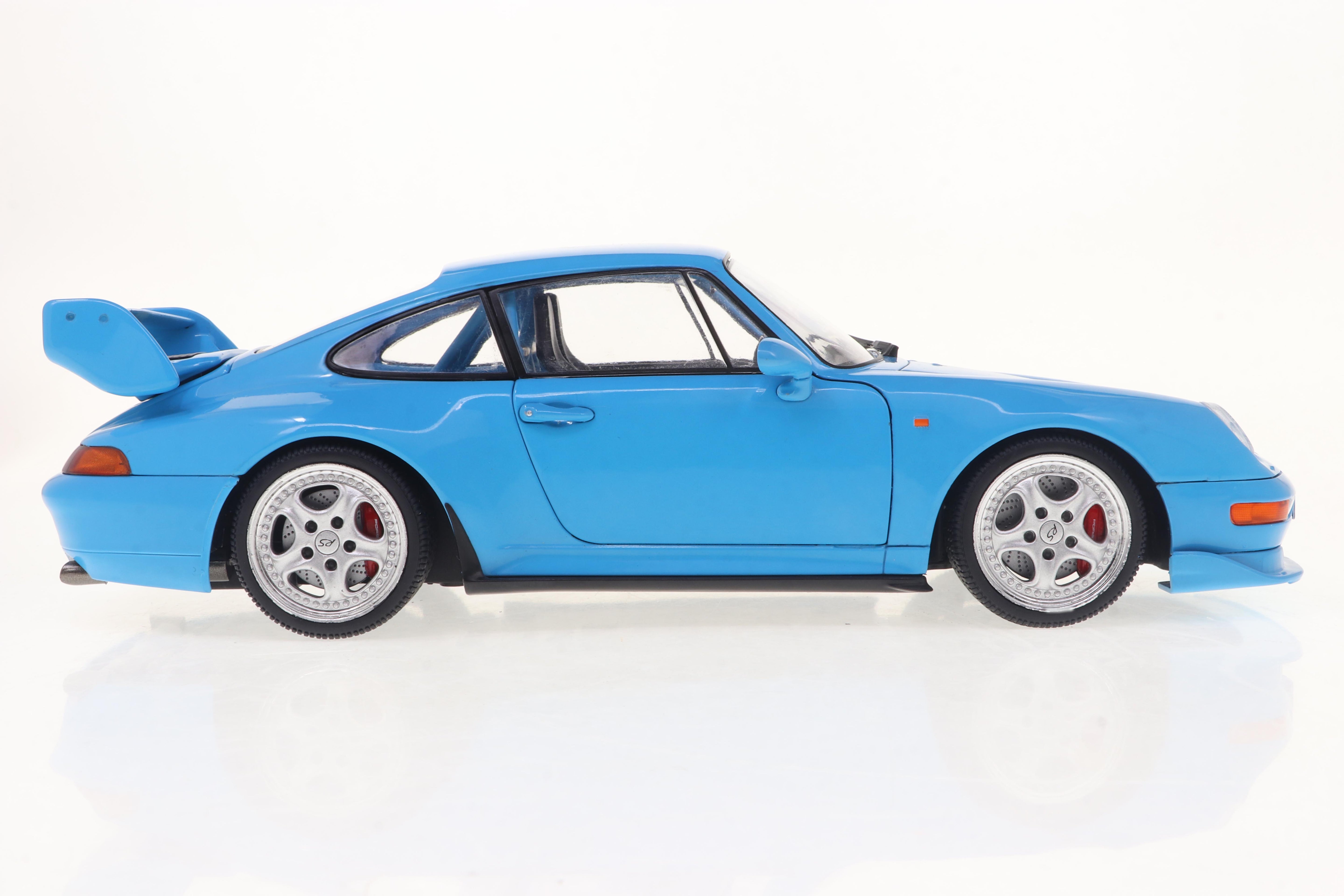 Solido Porsche 911 (993) Riviera Blue - 1997 1:18 Diecast Car S1810101
