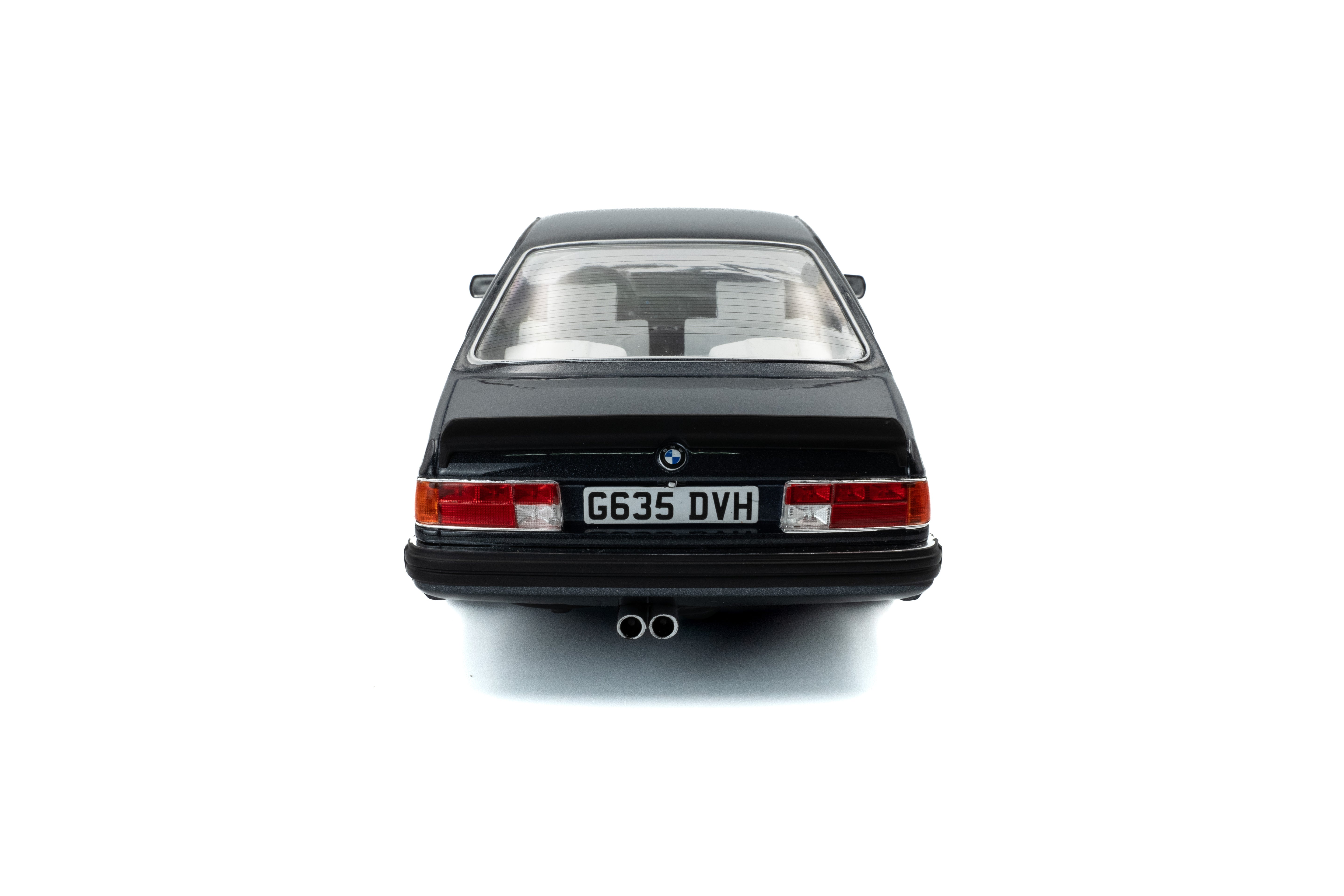 Solido BMW 635 CSI (E24) Macau Blue-1984 1:18 Diecast Car S1810306