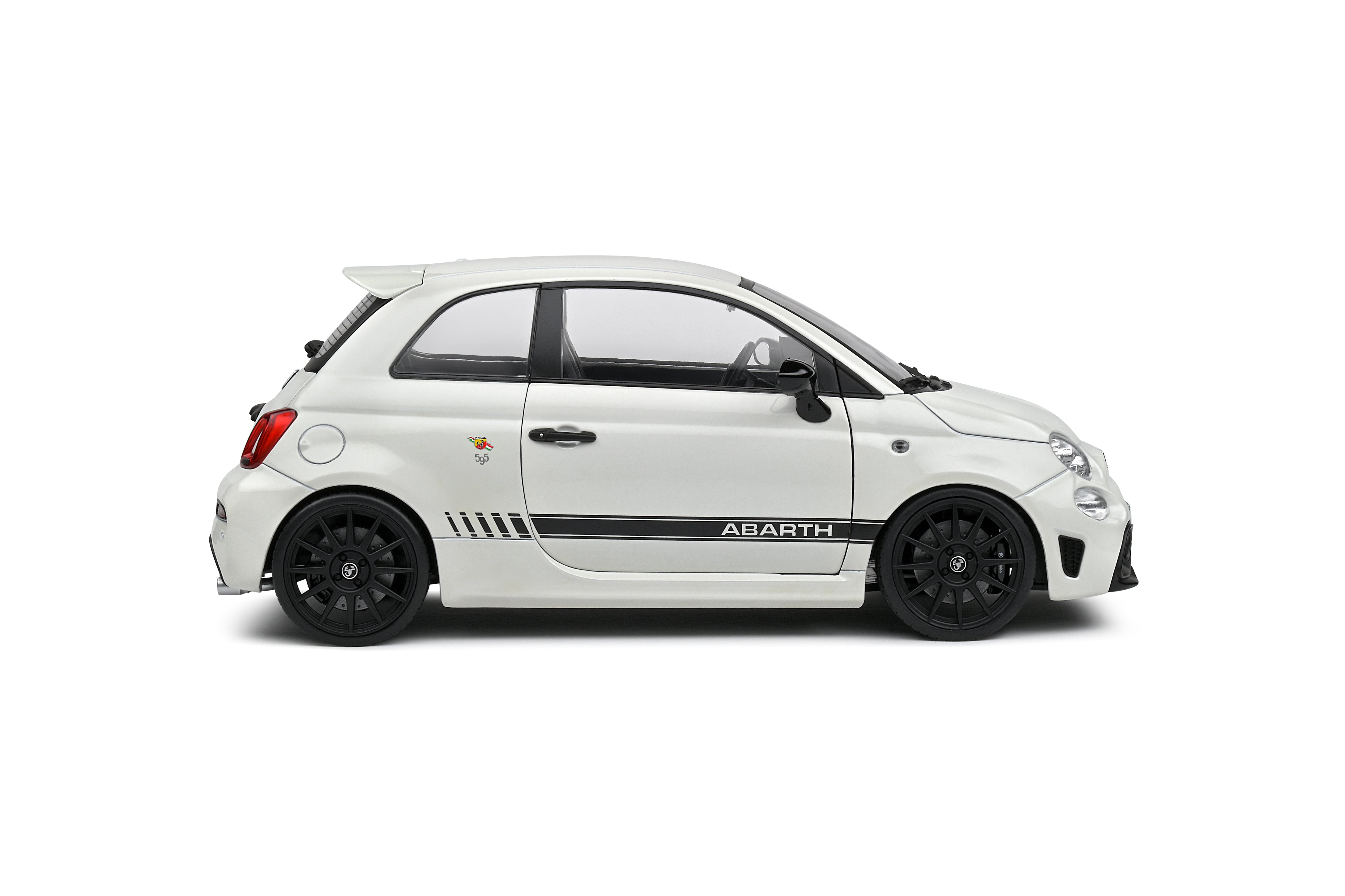 Solido Fiat F595 Abarth White - 2022 1:18 Diecast Car S1811301