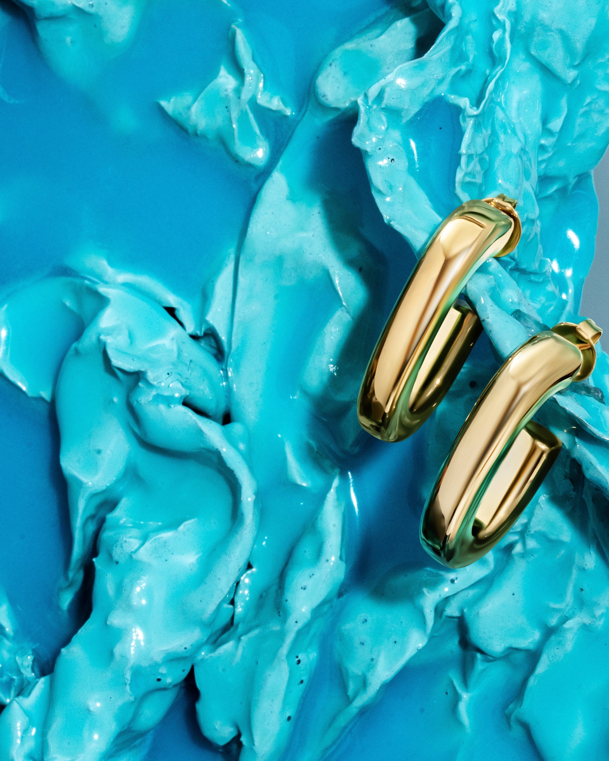 Denise Pacini Mia Oval Open Hoops