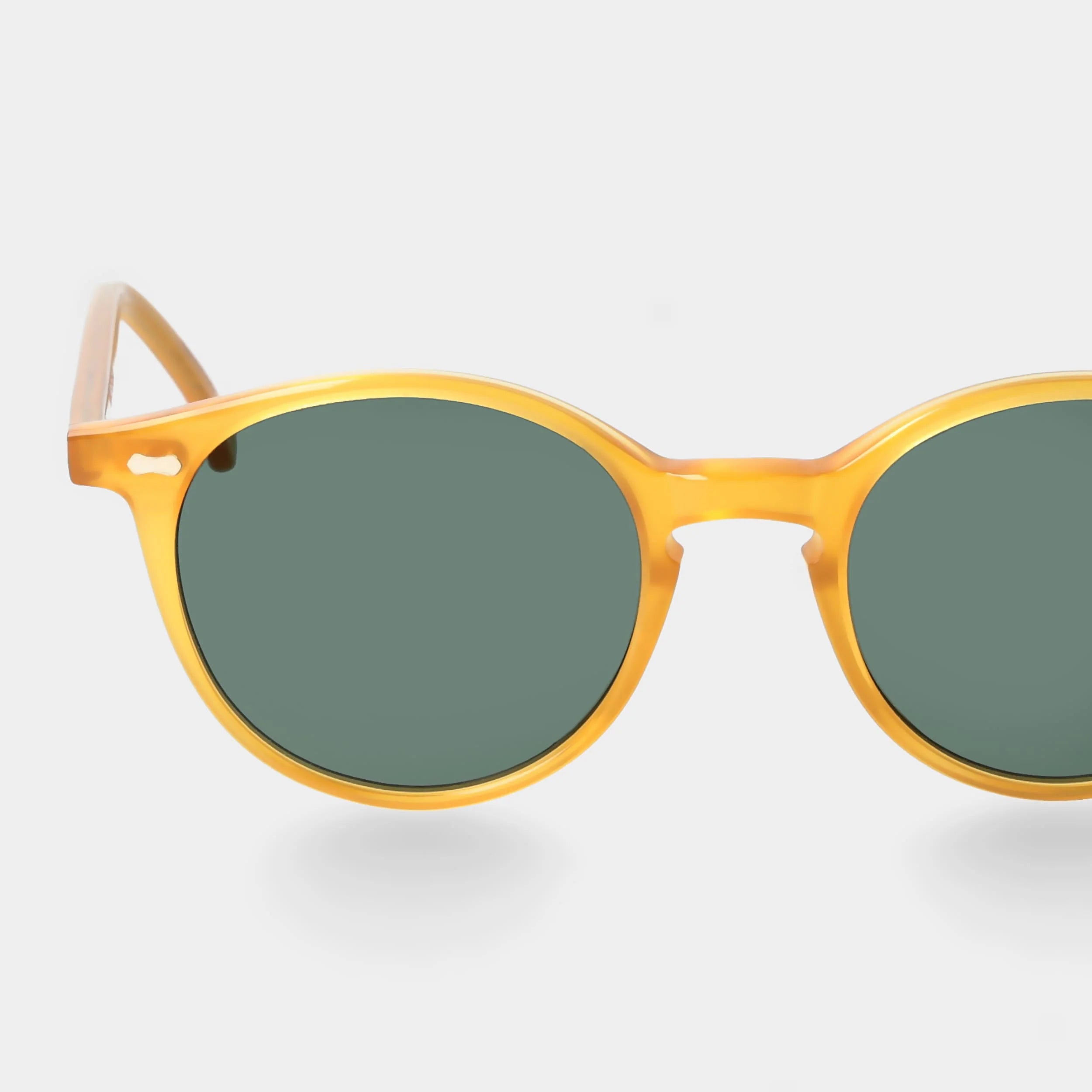 TBD Eyewear Cran Eco Honey Bottle Green Lens Detail
