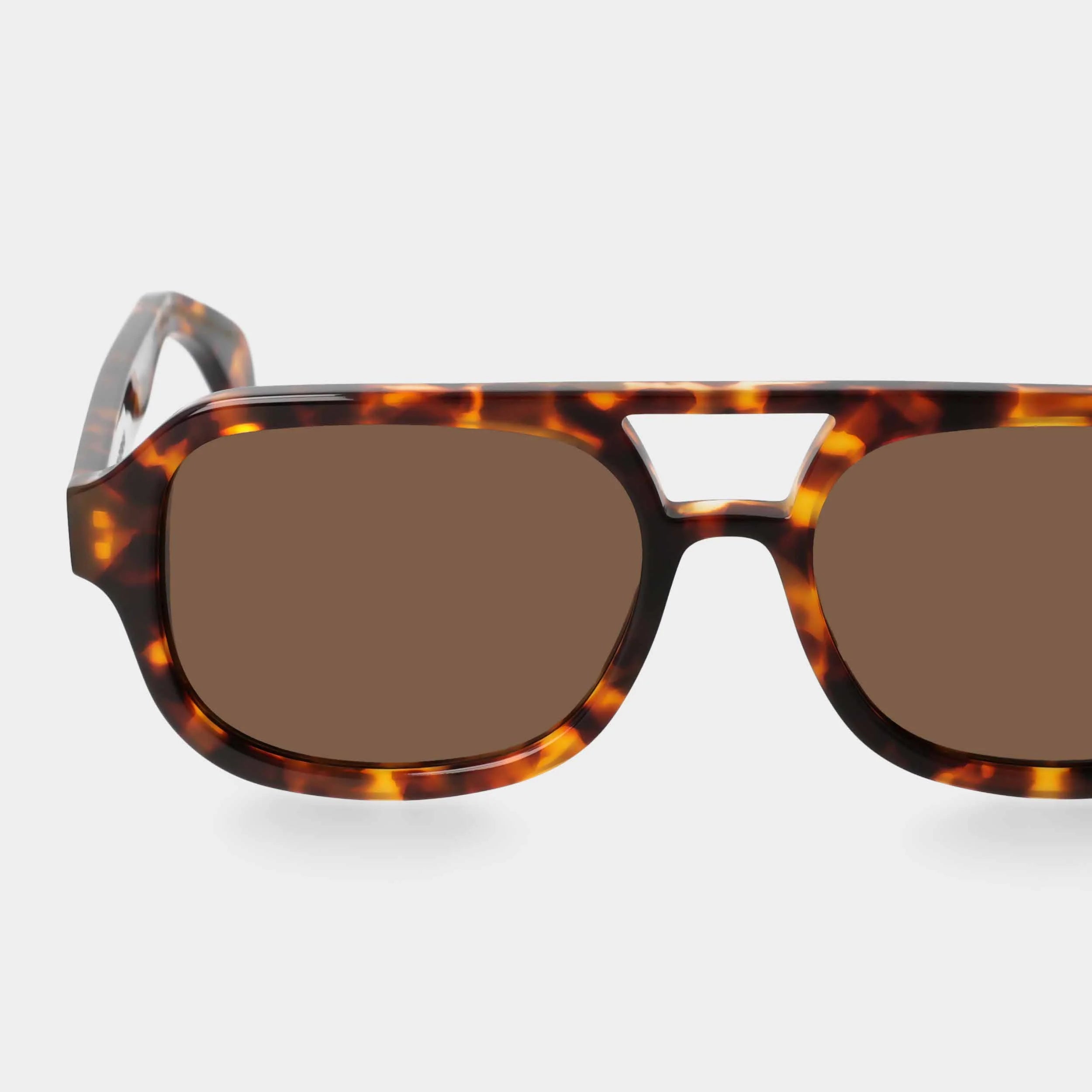 TBD Eyewear Gianni Eco Spotted Havana Tobacco Lens Sunglasses Detail