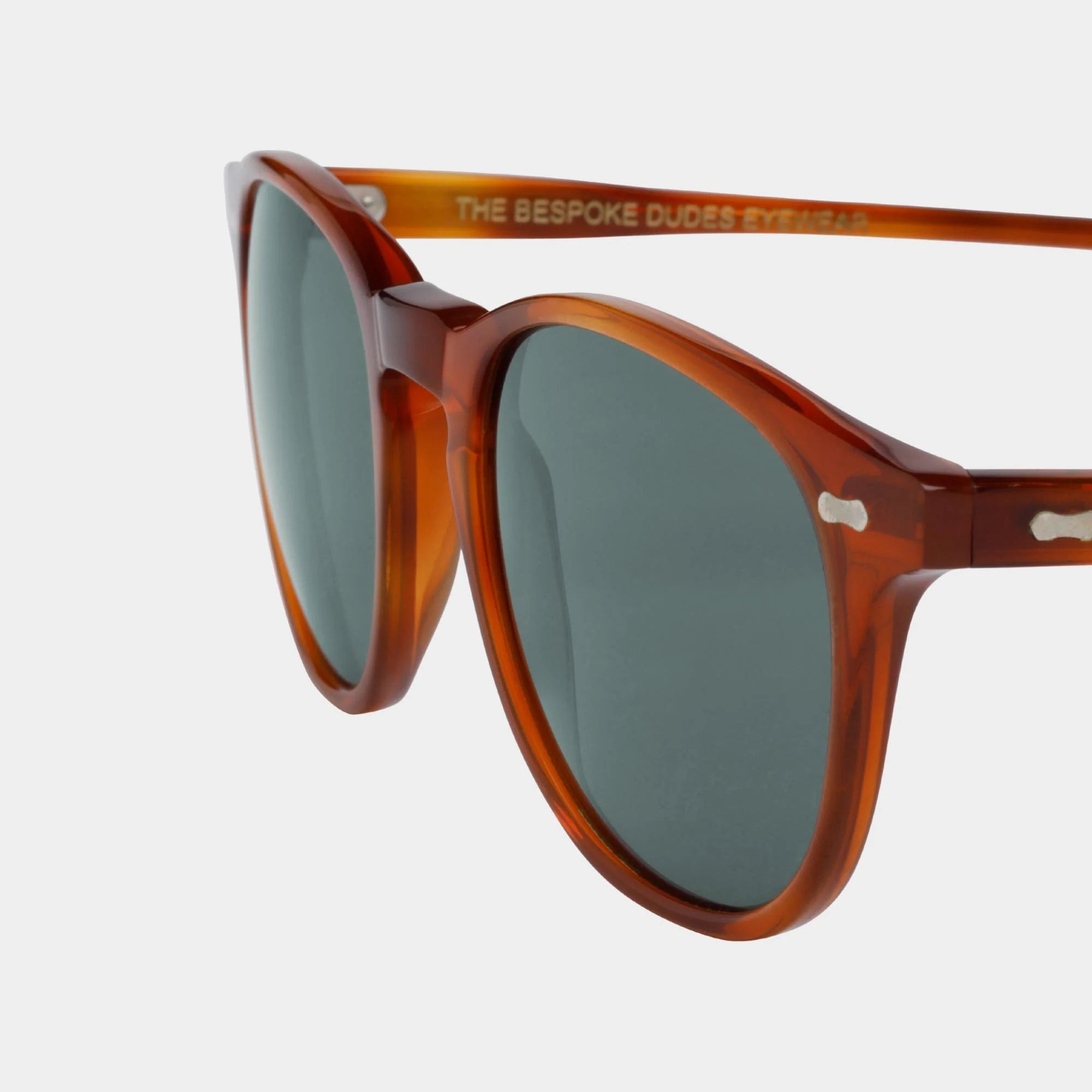 TBD Eyewear Shetland Classic Tortoise Bottle Green Lens Sunglasses Side