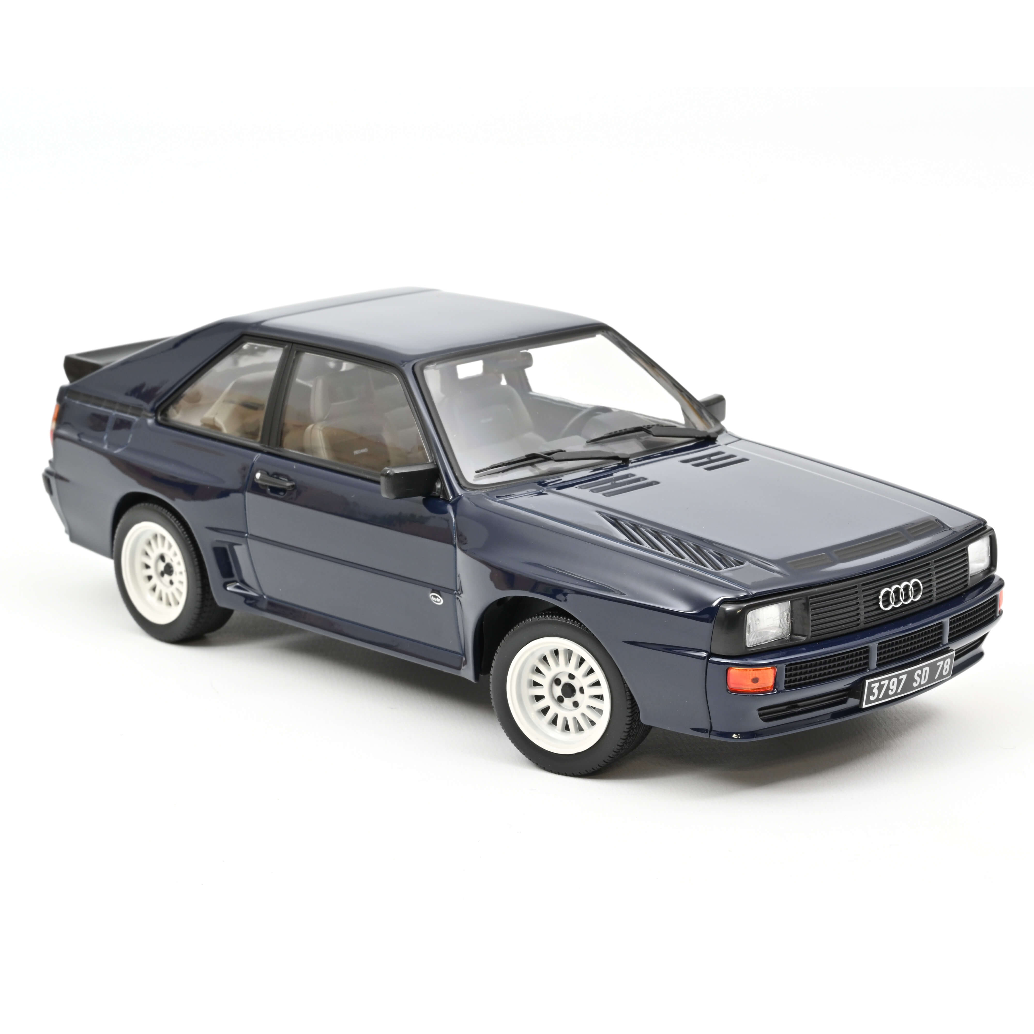 Audi Sport quattro 1985 ミニカー 1/43 1/43 Spark 1985 Audi Sport quattro S1 E2 No.1 Manx International