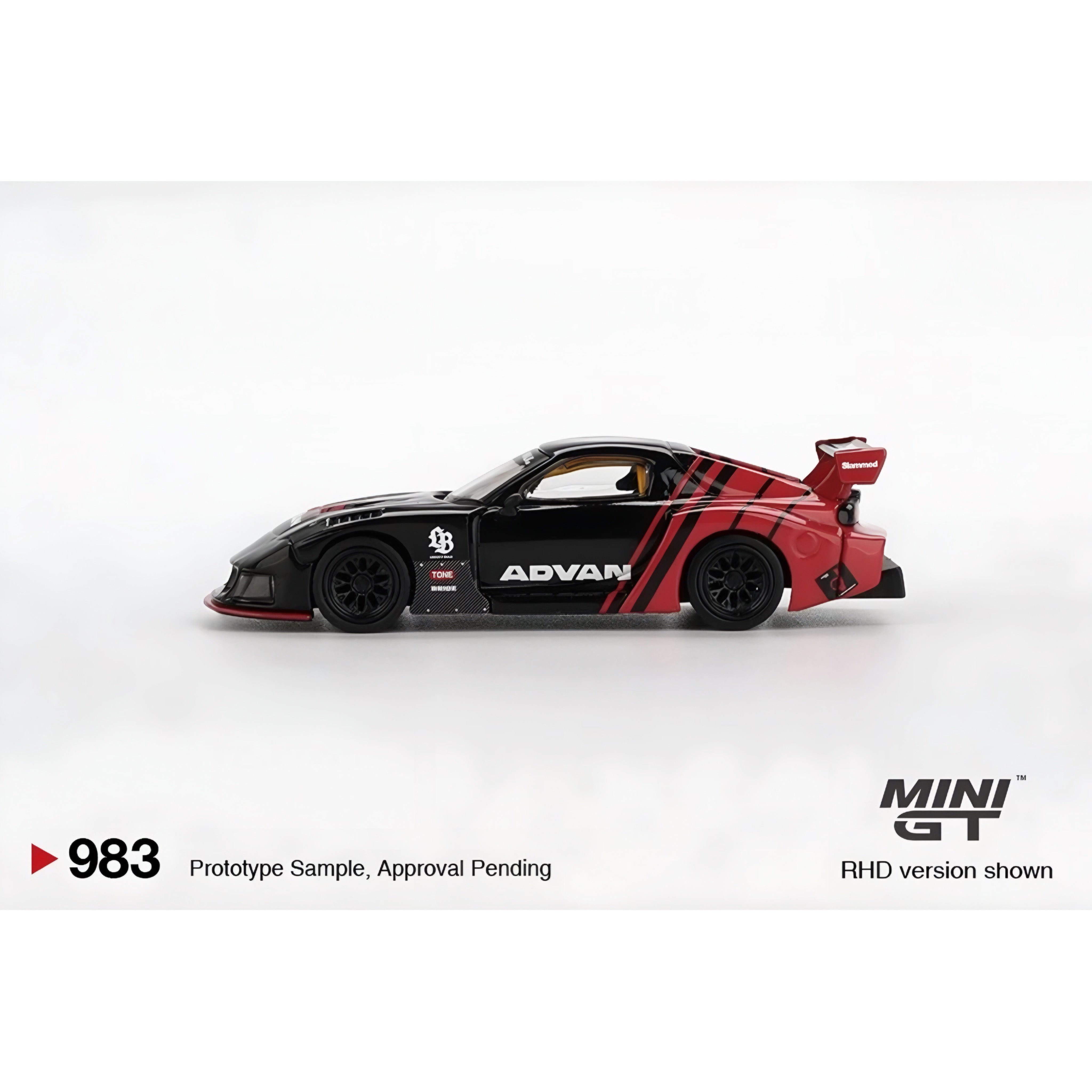 Mini GT 1:64 Mazda RX-7 LB-Super Silhouette Advan #983