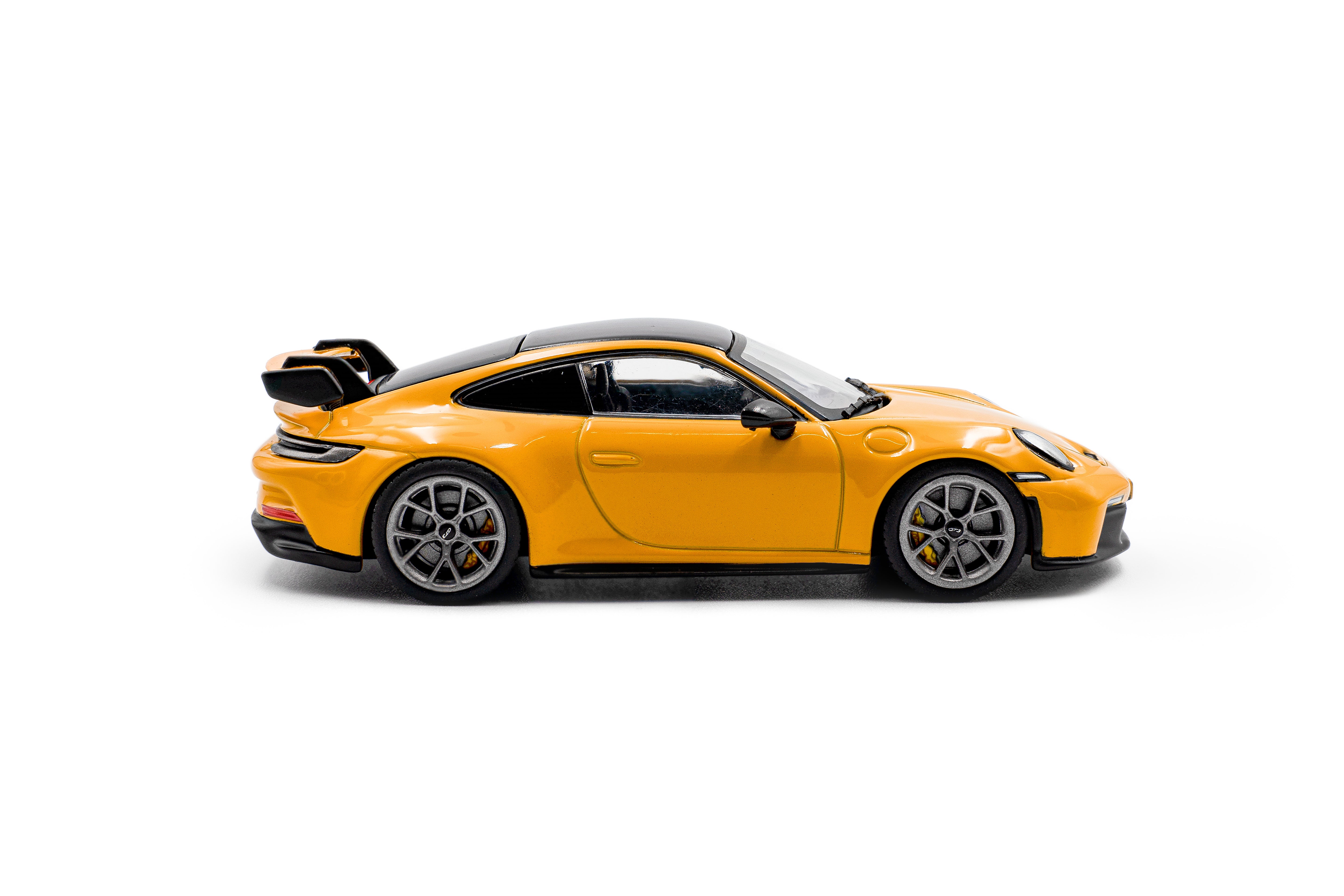 Solido Porsche 911 (992) GT3 Signal Yellow-2023 1:43 Diecast Car S4312504