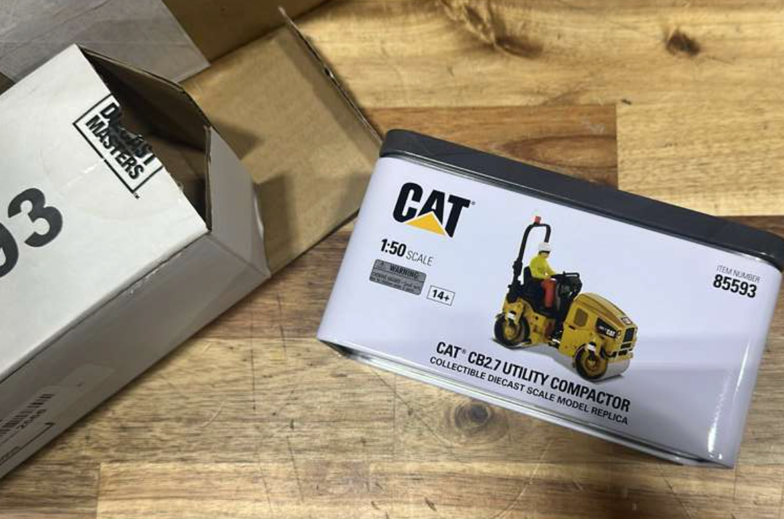 Diecast Masters 1:50 Cat® CB-2.7 Utility Compactor 85593 Diecast Model