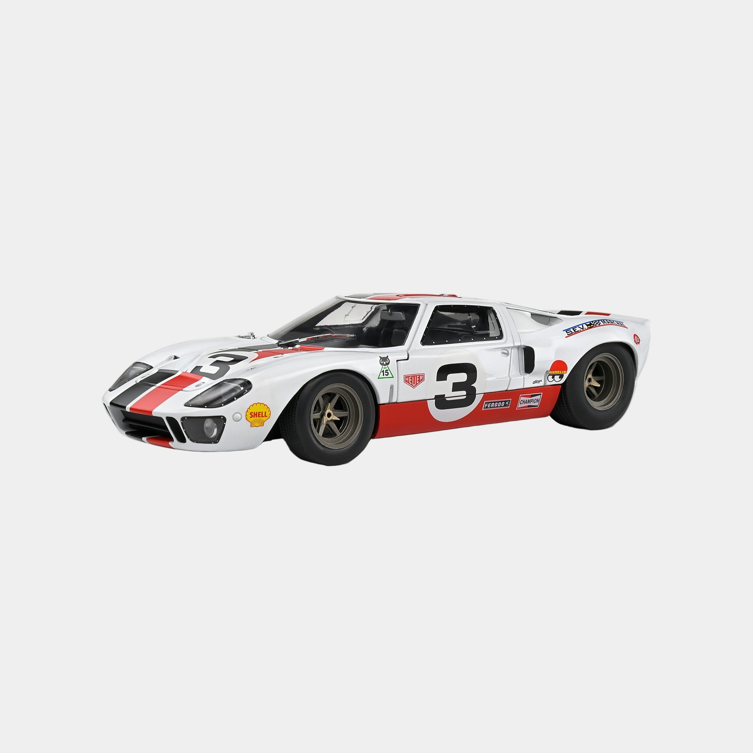 Solido Ford GT40 MK.1 Eric Dean Design White - 2015 1:18 Diecast Car Total