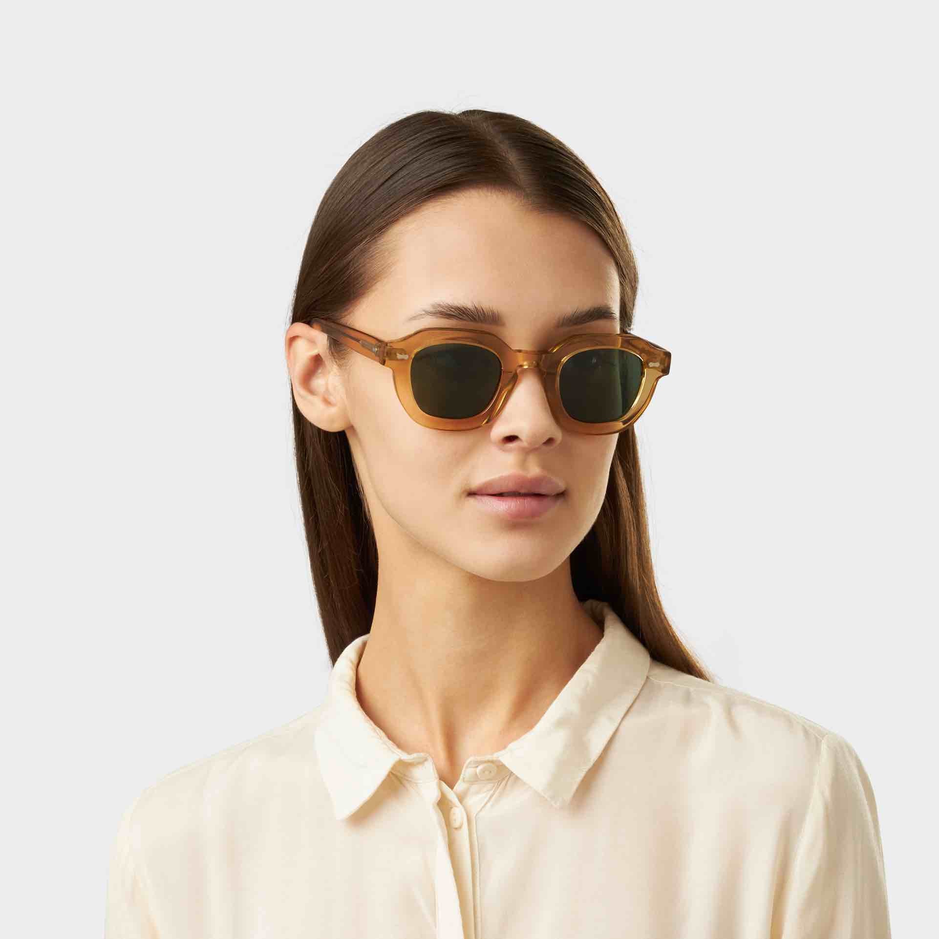 TBD Eyewear Juta Eco Champagne | Bottle Green Lens Sunglasses Woman